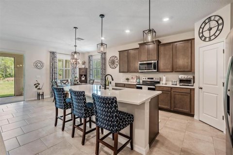 Casa en venta en Land O' Lakes, Florida, 4 dormitorios, 189.99 m2 № 2115028 - foto 8