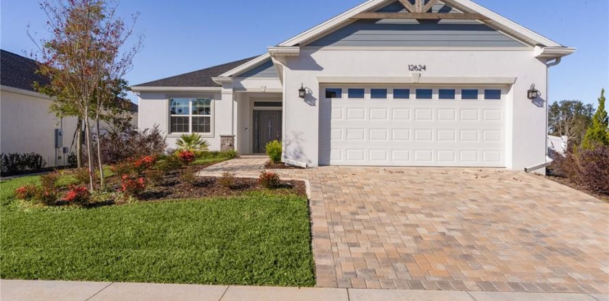 House in Oxford, Florida 4 bedrooms, 203.55 sq.m. № 1680942