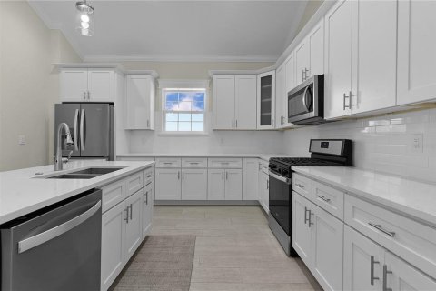 House in Oxford, Florida 4 bedrooms, 203.55 sq.m. № 1680942 - photo 3