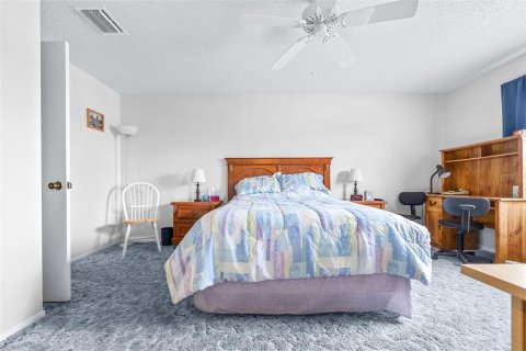 Condo in Belleair, Florida, 2 bedrooms  № 1618138 - photo 7