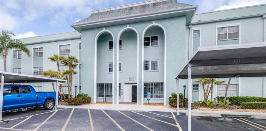 Condo in Belleair, Florida, 2 bedrooms № 1618138