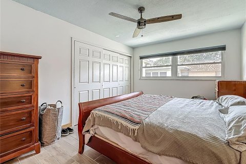 Casa en venta en Largo, Florida, 1 dormitorio, 95.5 m2 № 1740637 - foto 17