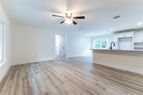 Villa ou maison à vendre à Ocklawaha, Floride: 3 chambres, 115.2 m2 № 1616077 - photo 8