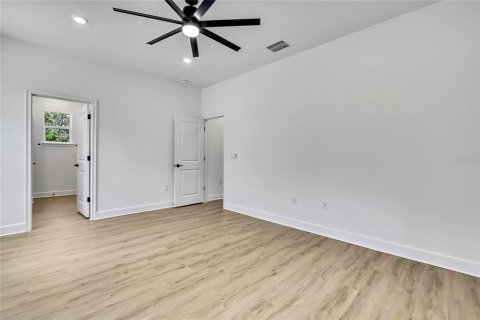 House in Brooksville, Florida 4 bedrooms, 191.47 sq.m. № 1876186 - photo 21