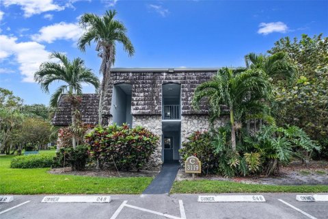 Condo in Oakland Park, Florida, 1 bedroom  № 2078543
