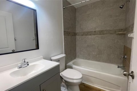 Adosado en venta en Tampa, Florida, 3 dormitorios, 126.72 m2 № 1894212 - foto 13