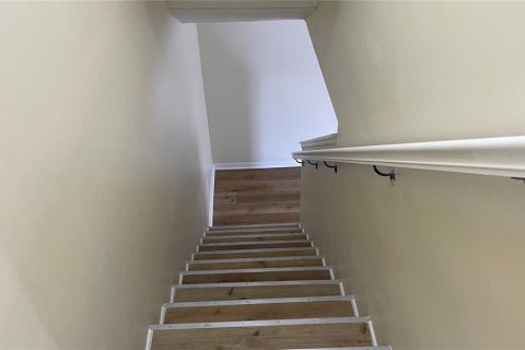 Adosado en venta en Tampa, Florida, 3 dormitorios, 126.72 m2 № 1894212 - foto 11