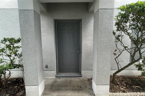 Adosado en venta en Tampa, Florida, 3 dormitorios, 126.72 m2 № 1894212 - foto 1
