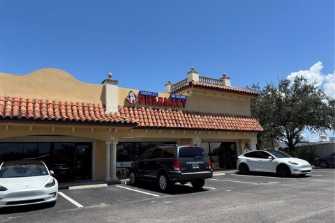 Propiedad comercial en alquiler en Port Charlotte, Florida, 97.55 m2 № 1917146 - foto 17