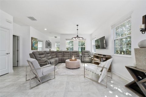 Townhouse in Davenport, Florida 5 bedrooms, 234.3 sq.m. № 1882803 - photo 7