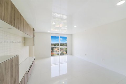 Condominio en venta en Miami, Florida, 2 dormitorios, 103.4 m2 № 1710061 - foto 6