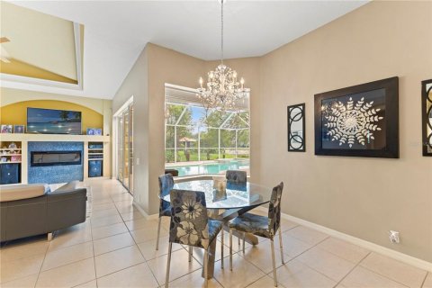 House in Tampa, Florida 6 bedrooms, 335.38 sq.m. № 2101105 - photo 13