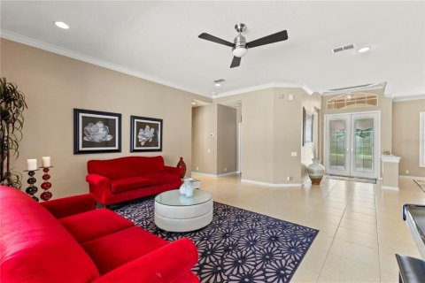 House in Tampa, Florida 6 bedrooms, 335.38 sq.m. № 2101105 - photo 8