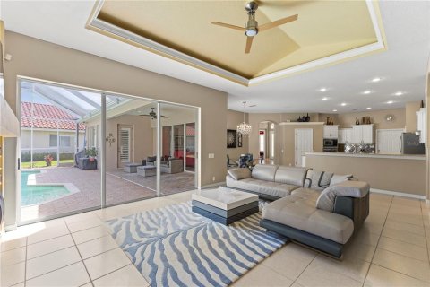 House in Tampa, Florida 6 bedrooms, 335.38 sq.m. № 2101105 - photo 21