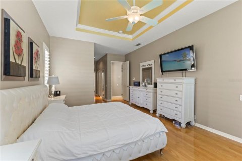 House in Tampa, Florida 6 bedrooms, 335.38 sq.m. № 2101105 - photo 27