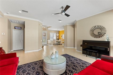 House in Tampa, Florida 6 bedrooms, 335.38 sq.m. № 2101105 - photo 9