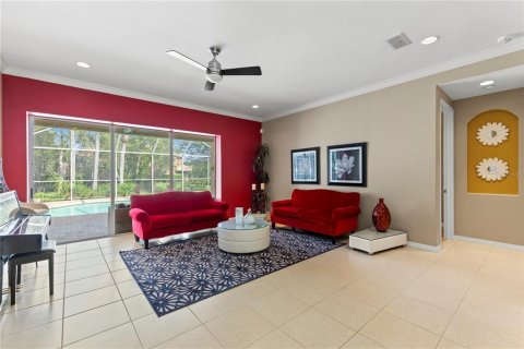 House in Tampa, Florida 6 bedrooms, 335.38 sq.m. № 2101105 - photo 10