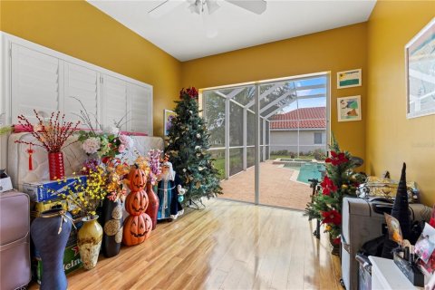 House in Tampa, Florida 6 bedrooms, 335.38 sq.m. № 2101105 - photo 25