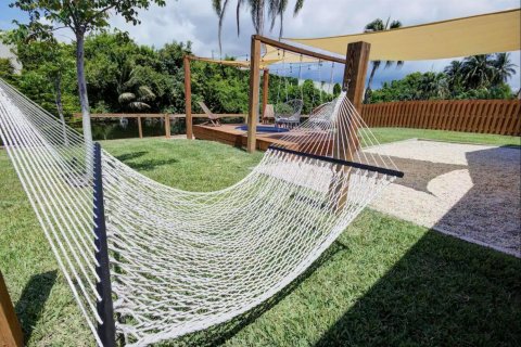 House in Delray Beach, Florida 3 bedrooms, 134.71 sq.m. № 2281405 - photo 6