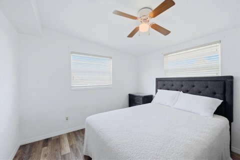 House in Englewood, Florida 2 bedrooms, 77.11 sq.m. № 2230717 - photo 22
