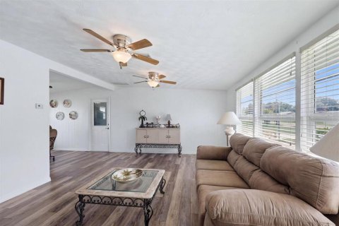 House in Englewood, Florida 2 bedrooms, 77.11 sq.m. № 2230717 - photo 14