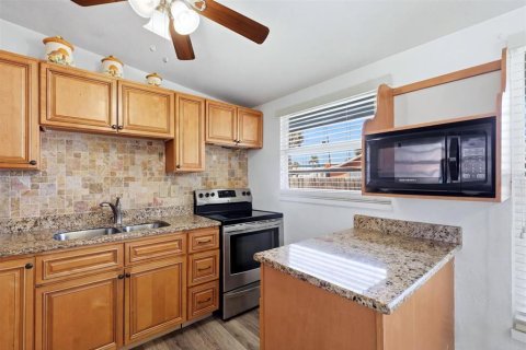 House in Englewood, Florida 2 bedrooms, 77.11 sq.m. № 2230717 - photo 19