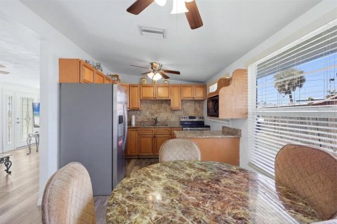 House in Englewood, Florida 2 bedrooms, 77.11 sq.m. № 2230717 - photo 17