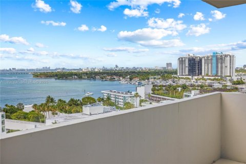 Copropriété à vendre à Miami Beach, Floride: 1 chambre, 88.26 m2 № 1996257 - photo 2
