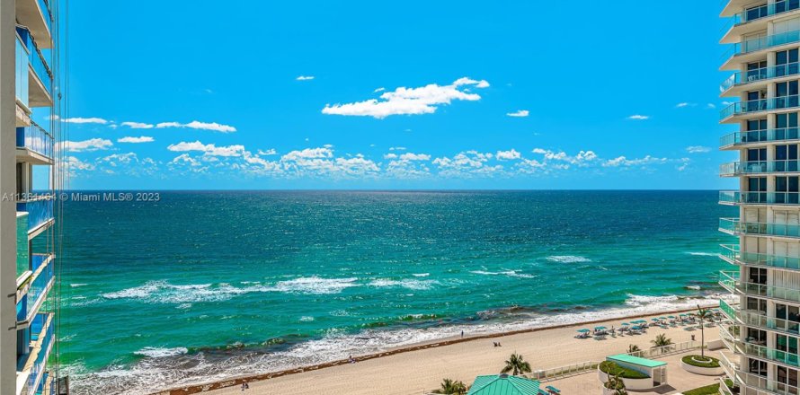 Condo à Sunny Isles Beach, Floride, 2 chambres  № 2000180