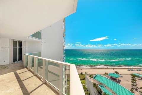 Copropriété à vendre à Sunny Isles Beach, Floride: 2 chambres, 163.51 m2 № 2000180 - photo 2