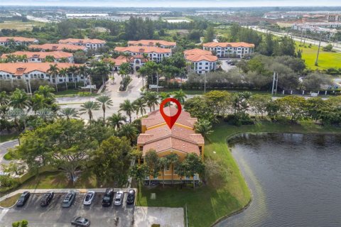 Купить кондоминиум в Мирамар, Флорида 3 спальни, 105.91м2, № 2061592 - фото 30
