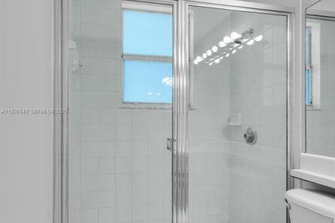 Купить кондоминиум в Мирамар, Флорида 3 спальни, 105.91м2, № 2061592 - фото 15