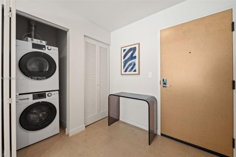 Купить кондоминиум в Майами, Флорида 1 спальня, 55.74м2, № 2052137 - фото 13