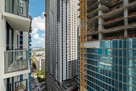 Купить кондоминиум в Майами, Флорида 1 спальня, 55.74м2, № 2052137 - фото 22