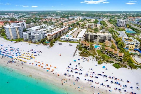 Condominio en venta en Sarasota, Florida, 1 dormitorio, 56.86 m2 № 2205964 - foto 17