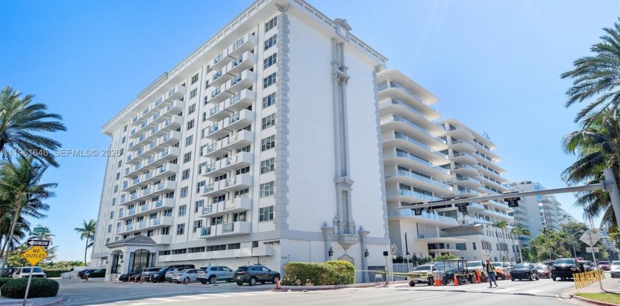 Condo à Surfside, Floride, 1 chambre  № 2024487