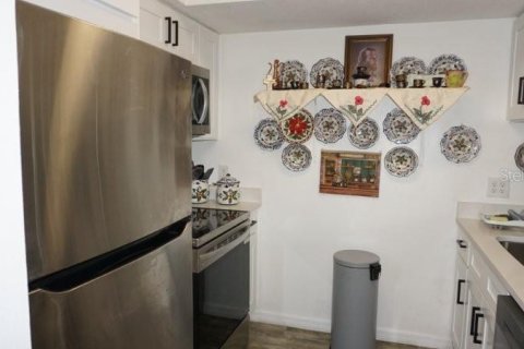 Condominio en venta en New Port Richey, Florida, 1 dormitorio, 72.28 m2 № 1788179 - foto 4