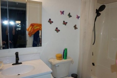 Condominio en venta en New Port Richey, Florida, 1 dormitorio, 72.28 m2 № 1788179 - foto 15