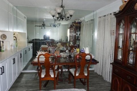 Condominio en venta en New Port Richey, Florida, 1 dormitorio, 72.28 m2 № 1788179 - foto 11