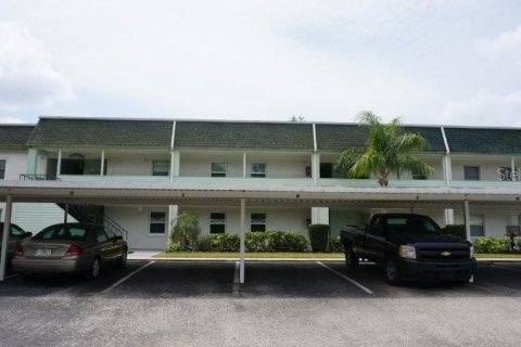 Condominio en venta en New Port Richey, Florida, 1 dormitorio, 72.28 m2 № 1788179 - foto 1