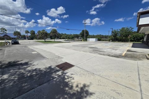 Commercial property in Vero Beach, Florida № 2215310 - photo 12