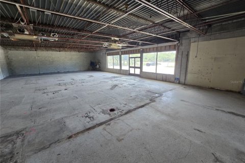 Commercial property in Vero Beach, Florida № 2215310 - photo 10