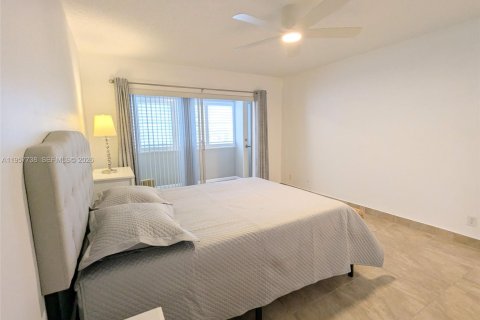Condominio en alquiler en Hallandale Beach, Florida, 1 dormitorio, 71.53 m2 № 2011542 - foto 9