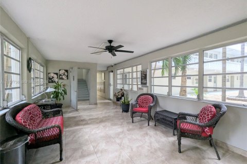 Condominio en alquiler en Hallandale Beach, Florida, 1 dormitorio, 71.53 m2 № 2011542 - foto 19