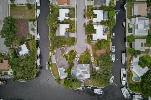 House in Fort Lauderdale, Florida 2 bedrooms, 126.35 sq.m. № 2082975 - photo 30