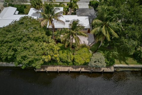 House in Fort Lauderdale, Florida 2 bedrooms, 126.35 sq.m. № 2082975 - photo 26