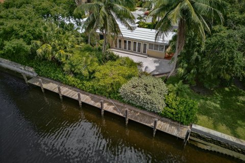 House in Fort Lauderdale, Florida 2 bedrooms, 126.35 sq.m. № 2082975 - photo 5