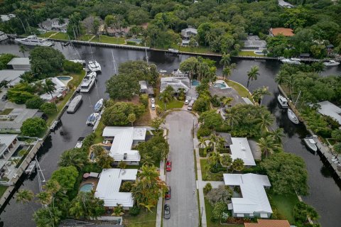 House in Fort Lauderdale, Florida 2 bedrooms, 126.35 sq.m. № 2082975 - photo 28