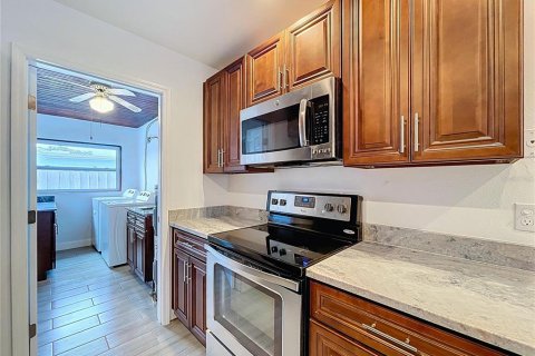 Casa en alquiler en Tampa, Florida, 3 dormitorios, 107.86 m2 № 1903889 - foto 15