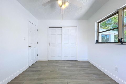 Casa en alquiler en Tampa, Florida, 3 dormitorios, 107.86 m2 № 1903889 - foto 29